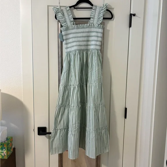 Hill House Home The Ellie Nap Dress in Apple Green Stripe, NEW WITH TAGS💚 - Picture 5 of 7
